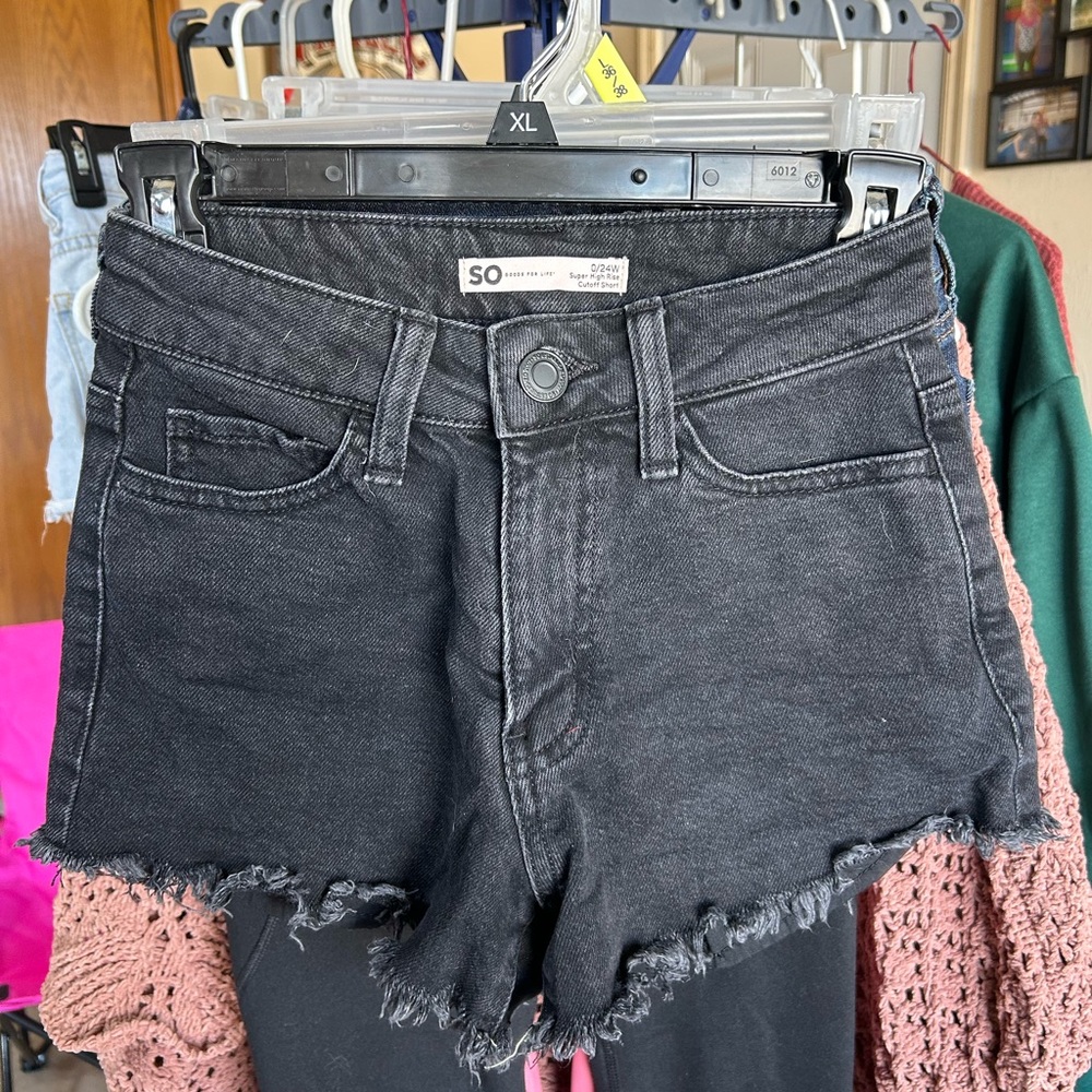 SO Black Jean Shorts, size 0/24W